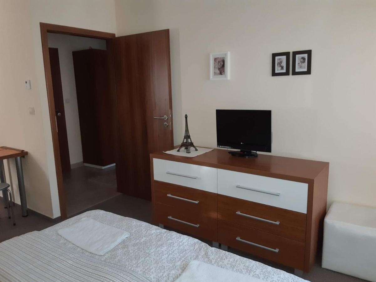 Penzion Hastrman Banská Bystrica Exteriör bild
