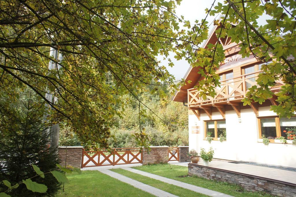 Penzion Hastrman Banská Bystrica Exteriör bild