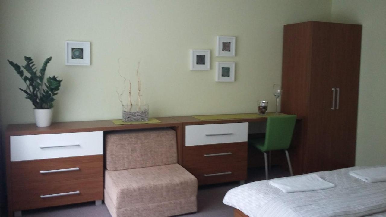 Penzion Hastrman Banská Bystrica Exteriör bild
