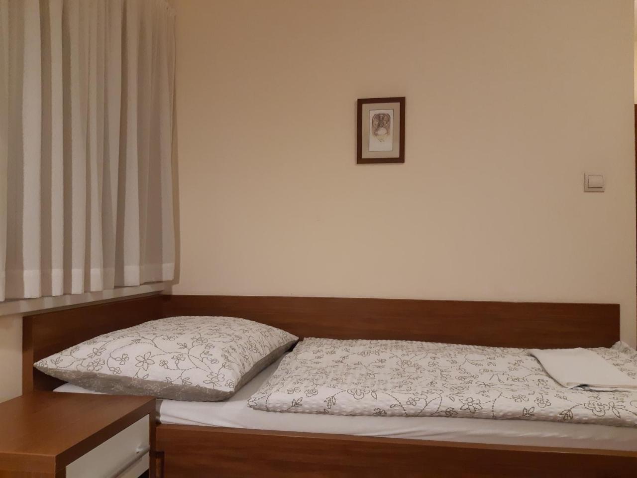 Penzion Hastrman Banská Bystrica Exteriör bild